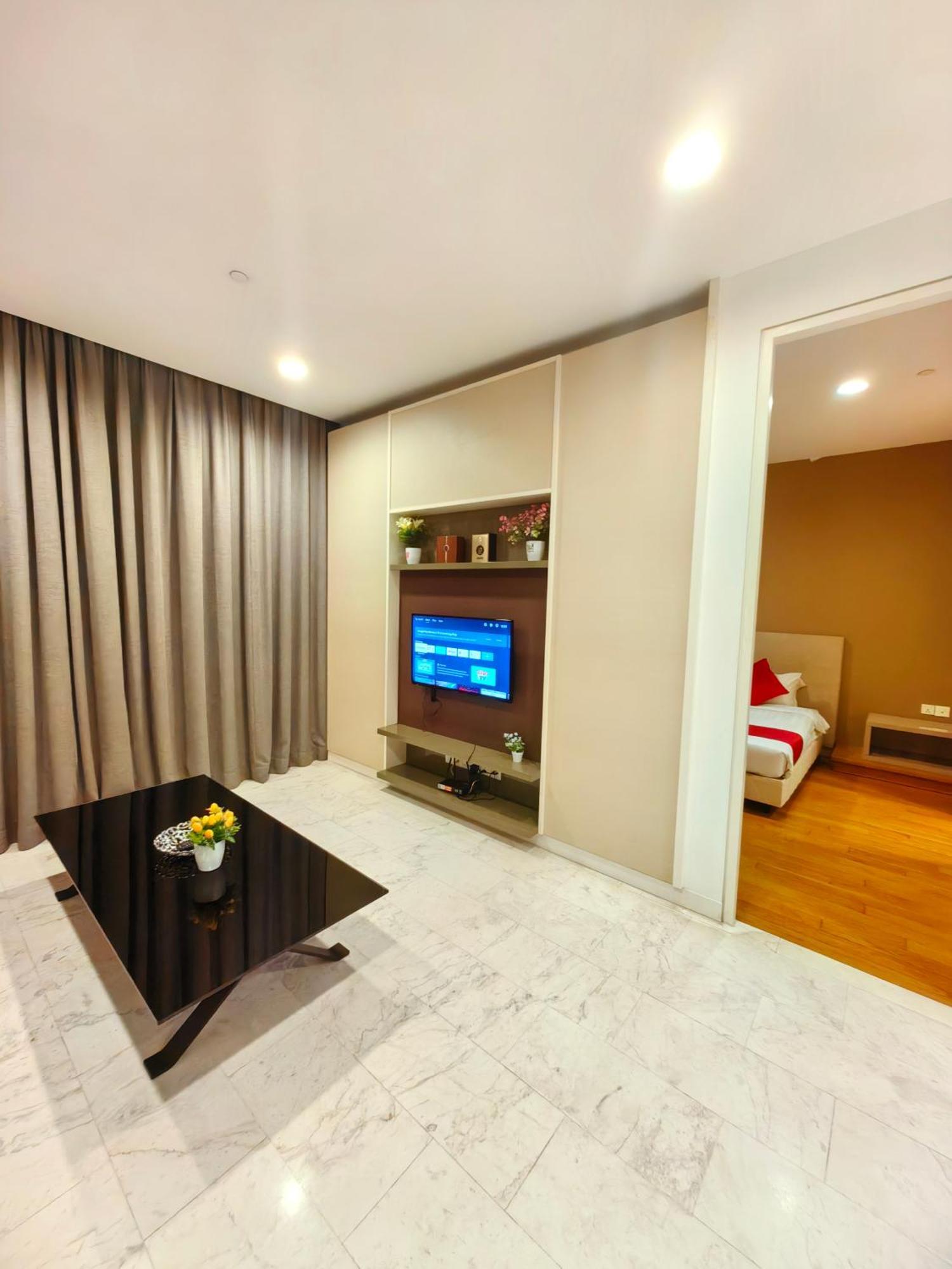 Апартаменты Platinum Klcc & Bukit Bintang Куала-Лумпур Экстерьер фото